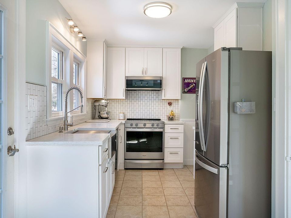 73 Robie Street, Gorham, ME 04038 Zillow