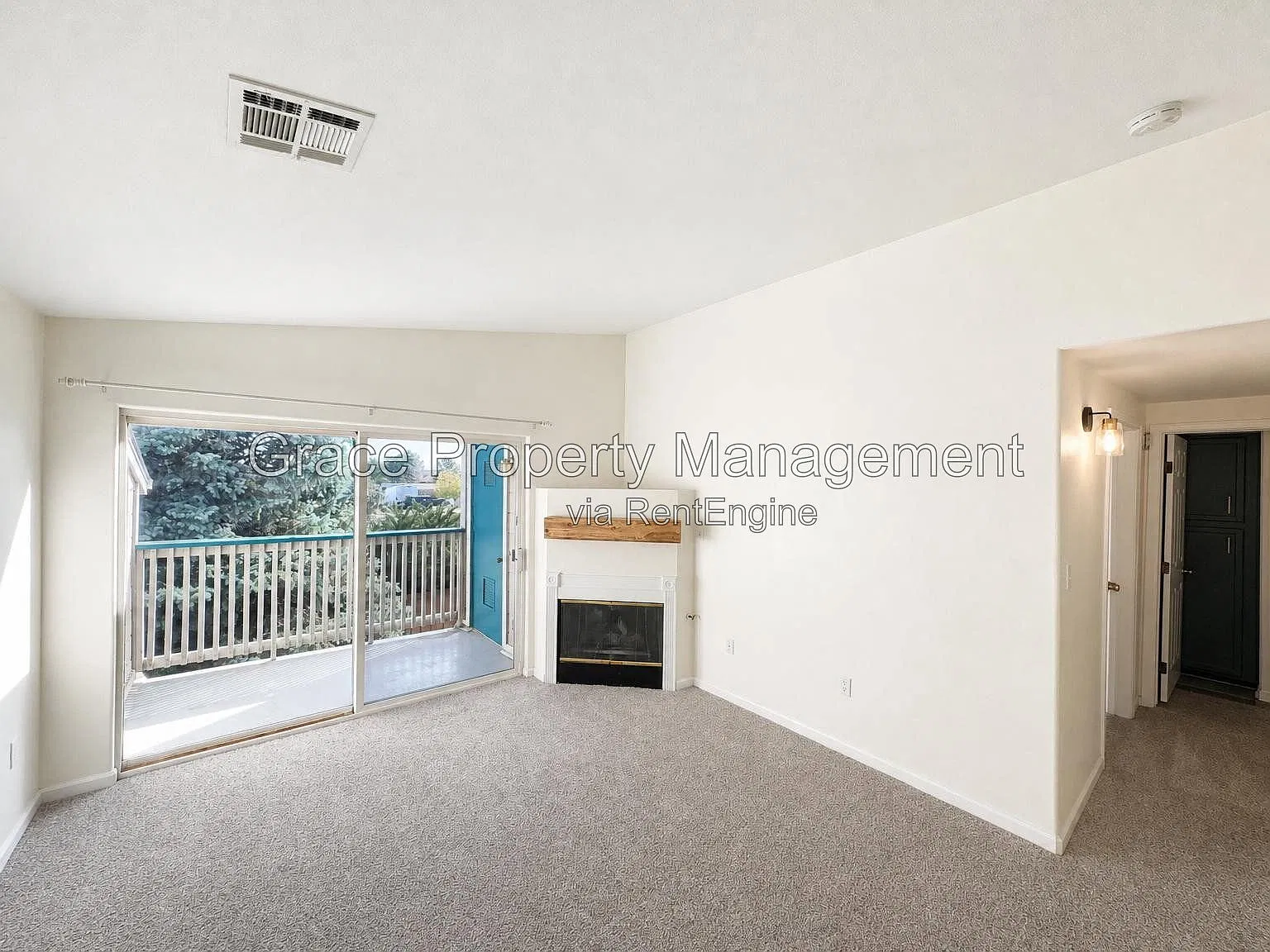 2 bed, 2.0 bath, 1046 sqft, $1,995 — Photo 4