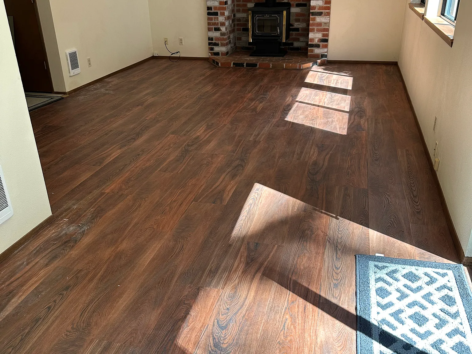 2 bed, 1.5 bath, 1200 sqft, $2,250 — Photo 2