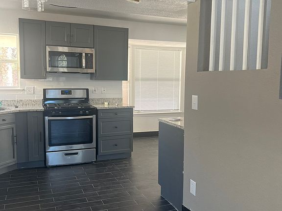 4th image of 628 Laramie River Ave