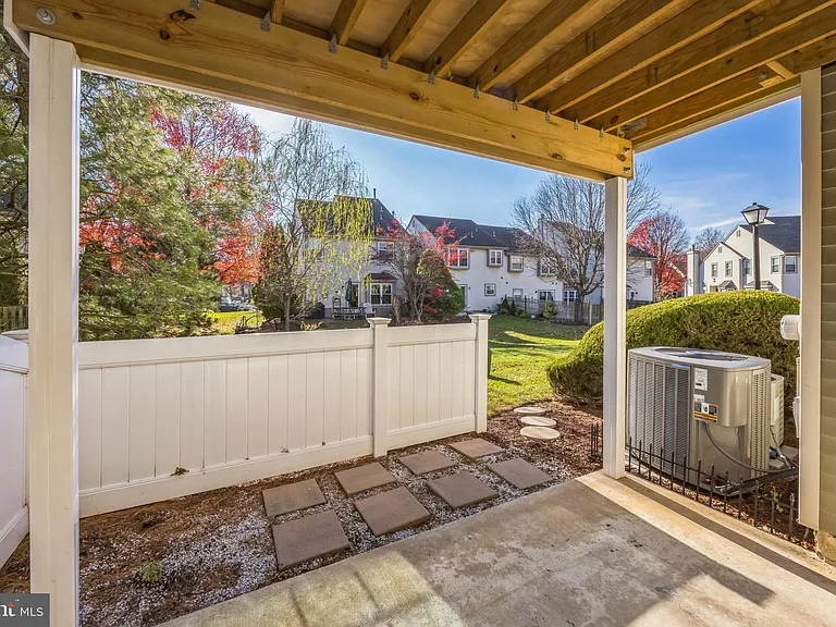 4305A Fenwick Ln — Photo 15