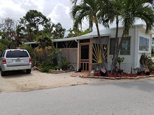 3rd image of 6099 Overseas Hwy Lot 10W