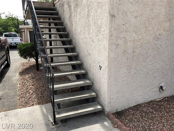 2nd image of 1254 E Hacienda Ave APT D