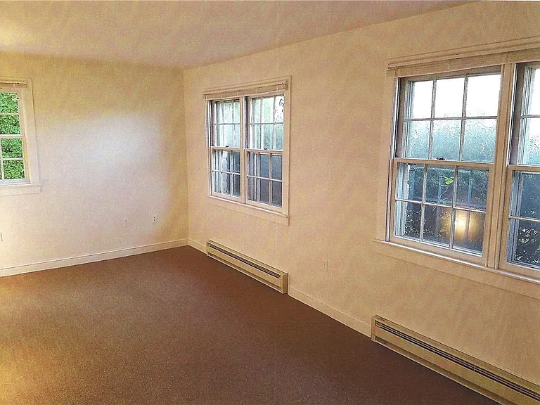 2367 Route 100 — Photo 13