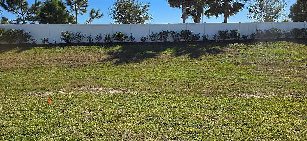 2 bed, 2.0 bath, 1565 sqft, $2,700 — Photo 3