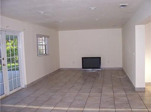 5th image of 17935 NW 78th Ct
