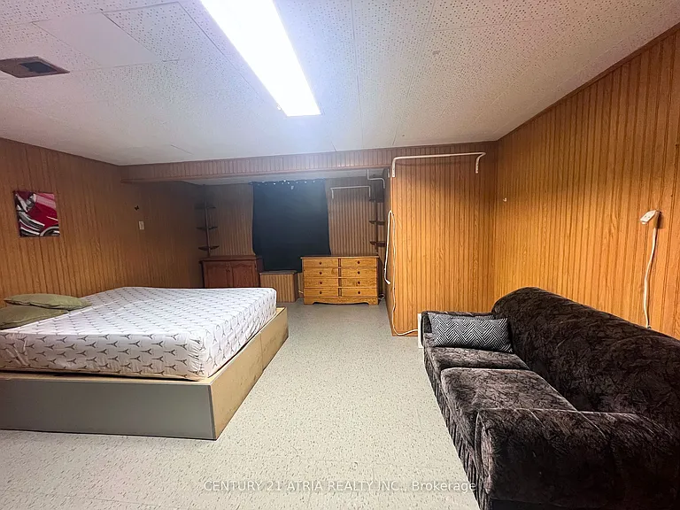209 Hendon Ave #BASEMENT — Photo 6
