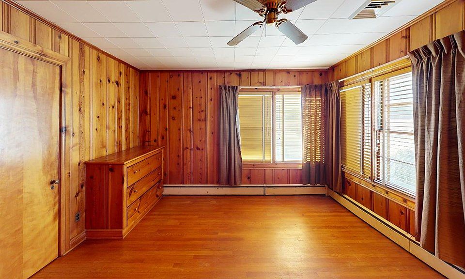 25185 Parksley Rd, Parksley, VA 23421 Zillow