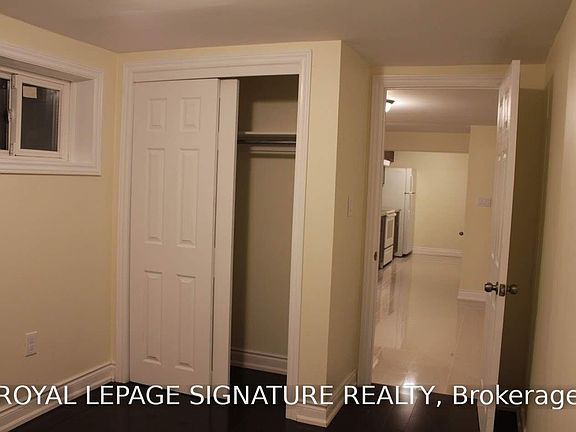 4th image of 27 Deerpath Rd #Basement