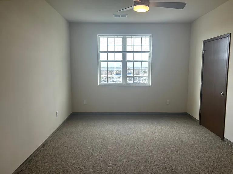 Madison Apartments — Photo 55