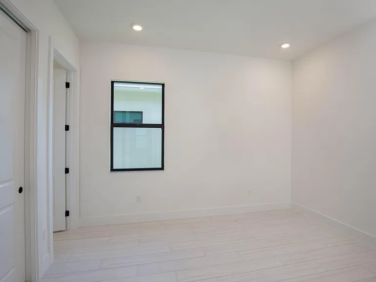 5576 Captiva Ln — Photo 14