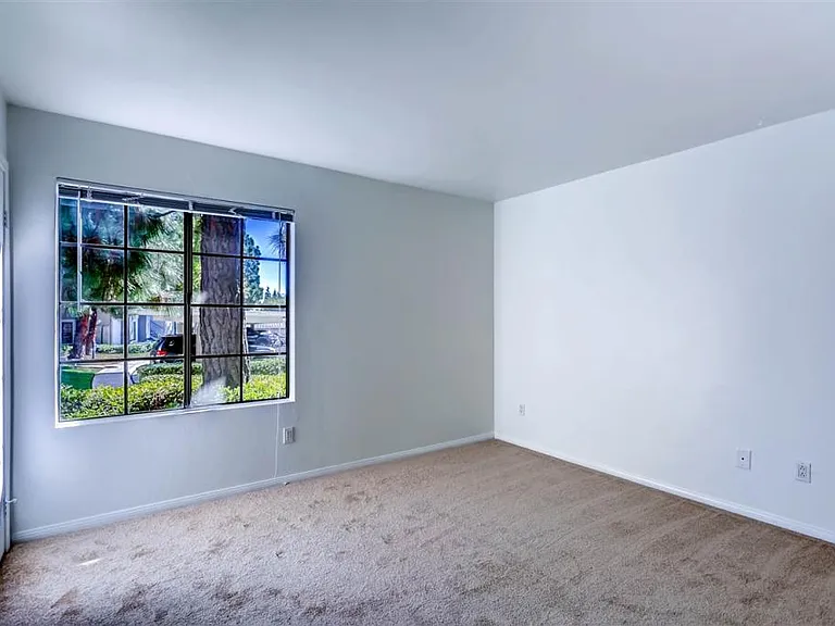 14972 Avenida Venusto #63 — Photo 9