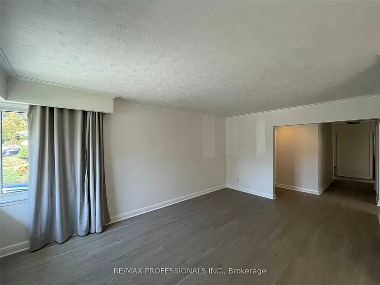 69 Paulart Dr #MAIN — Photo 7