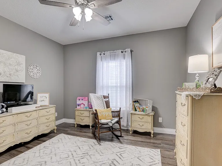 620 Applewood Ln — Photo 33