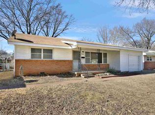 341 S Wire Ave, Haysville, KS 67060