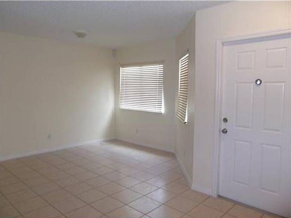 5th image of 20831 NW 1st St