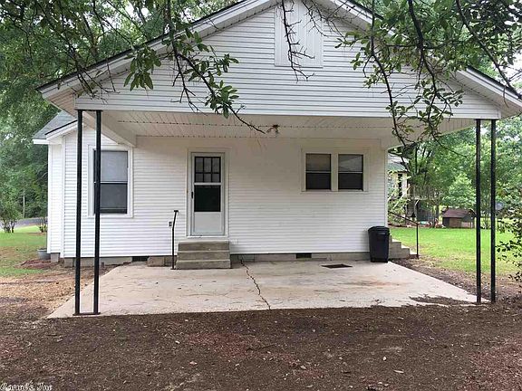 3rd image of 808 Woodlawn St