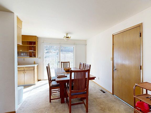 4th image of 1310 NW Haven Cir