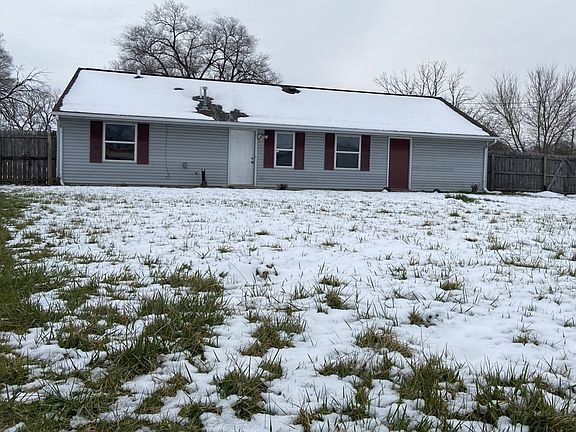 4th image of 2326 Rockwell St