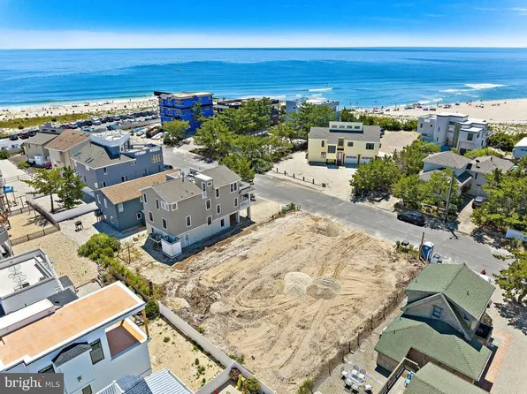 15 W Cleveland Ave, Long Beach, NJ 08008