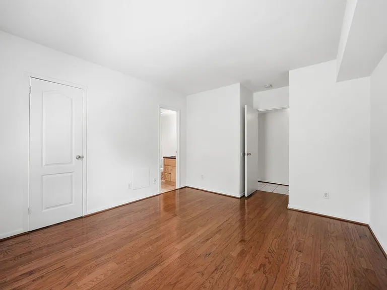 2255 Castle Rock Sq #21C — Photo 11