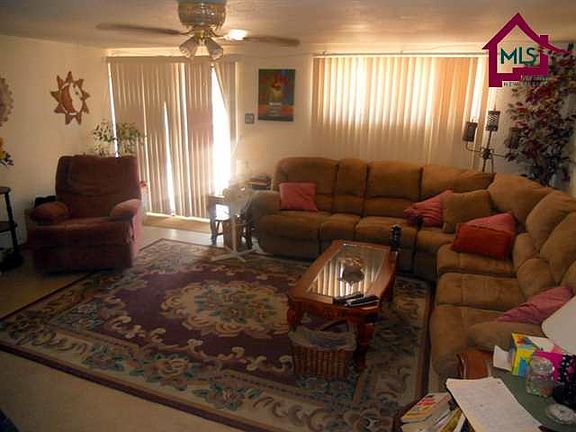 4th image of 907 Kansas Ave