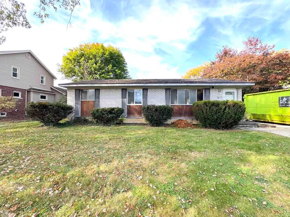 3257 Talbot Dr, Troy, MI 48083