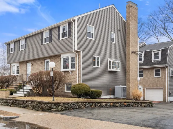 1 Circuit Ln #D, Watertown, MA 02472