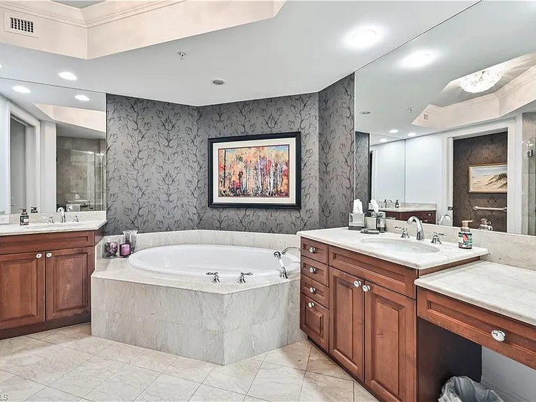 23850 Via Italia Cir #404 — Photo 26