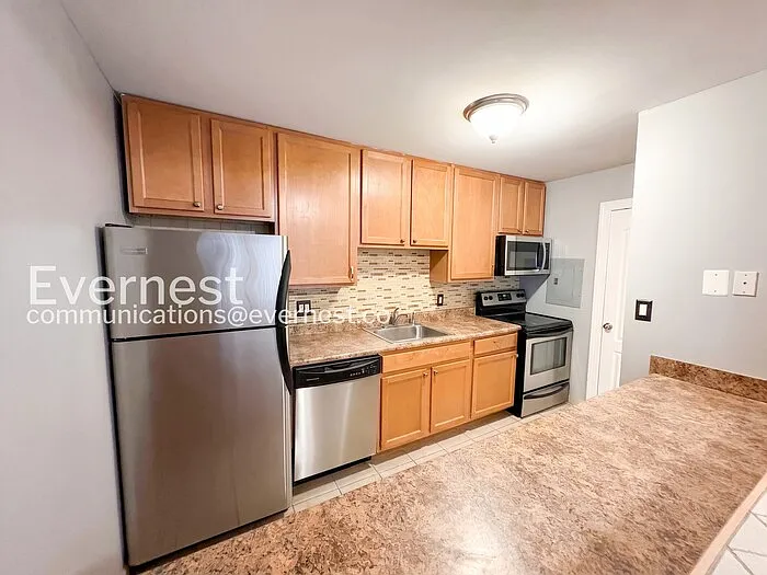 2 bed, 1.0 bath, 936 sqft, $1,495 — Photo 4