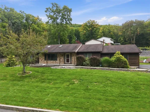 21 Park Ave, Nesquehoning, PA 18240
