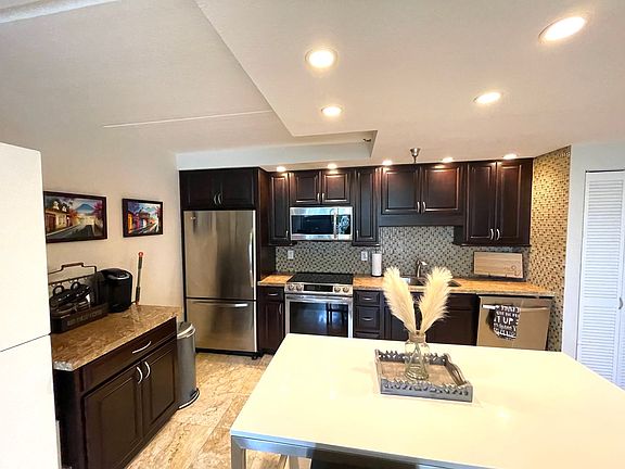 4th image of 1333 8th Ave Unit 506