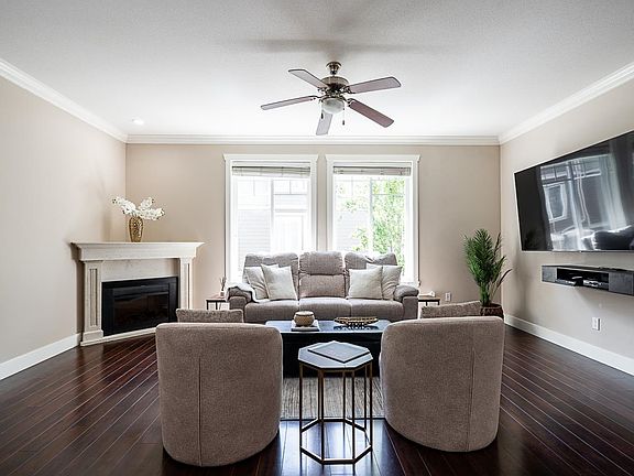 2nd image of 15399 Guildford Dr #33