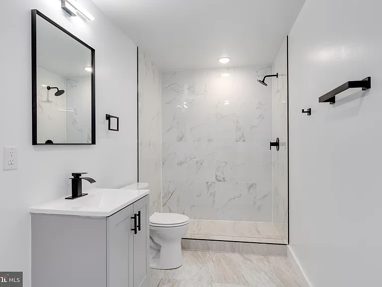 1917 W Susquehanna Ave #1 — Photo 9