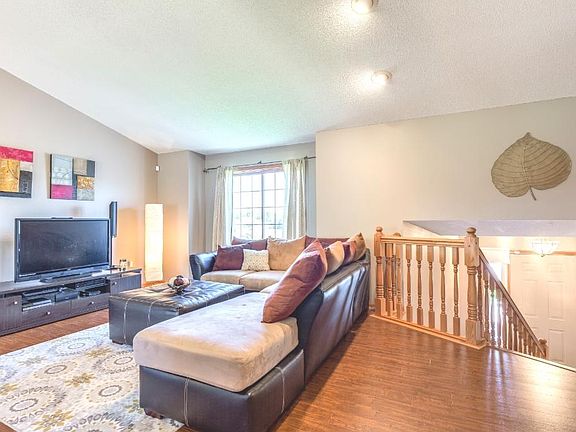 3rd image of 31838 Elmwood Trl