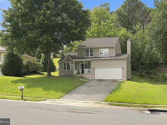 5th image of 102 Mason Runn Ln
