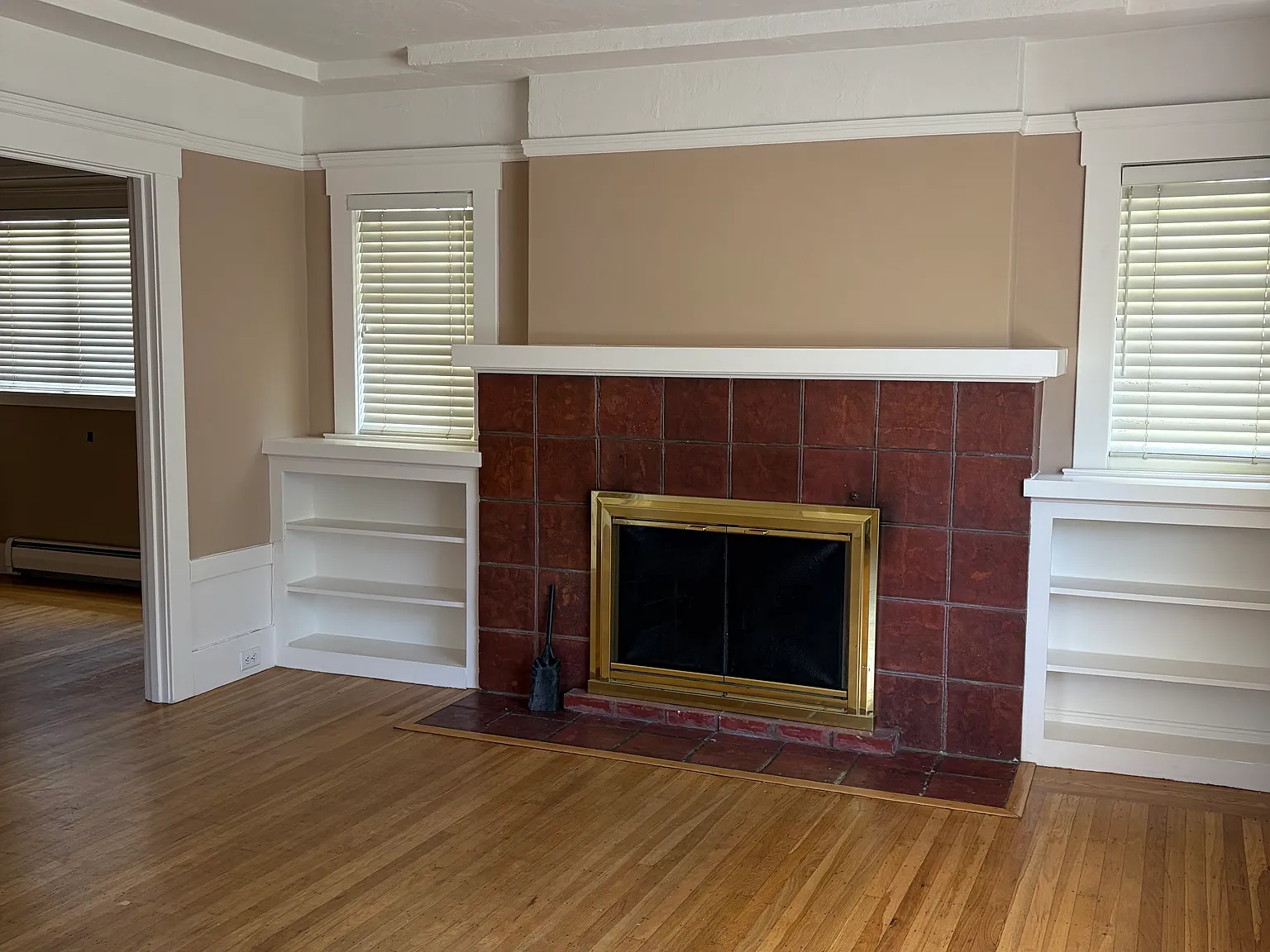 2 bed, 1390 sqft, $5,600 — Photo 2