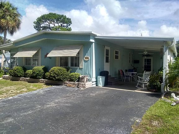 3rd image of 36014 Cherry Ave