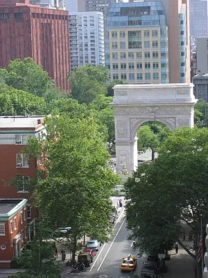 Rented by Compass | media 45