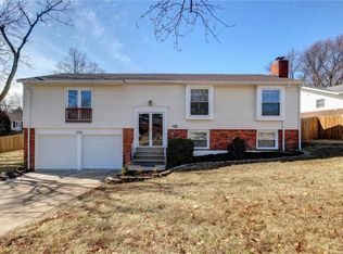 11704 Summerhaven Dr, Saint Louis, MO 63146