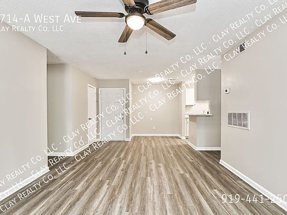 4th image of 3714A West Ave