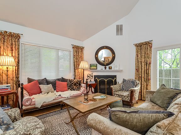 2nd image of 182 E Winthrop Ln #0