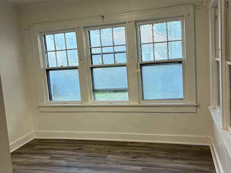 1834 N Market Ave — Photo 10