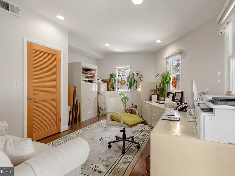 9504 Wadsworth Dr — Photo 39