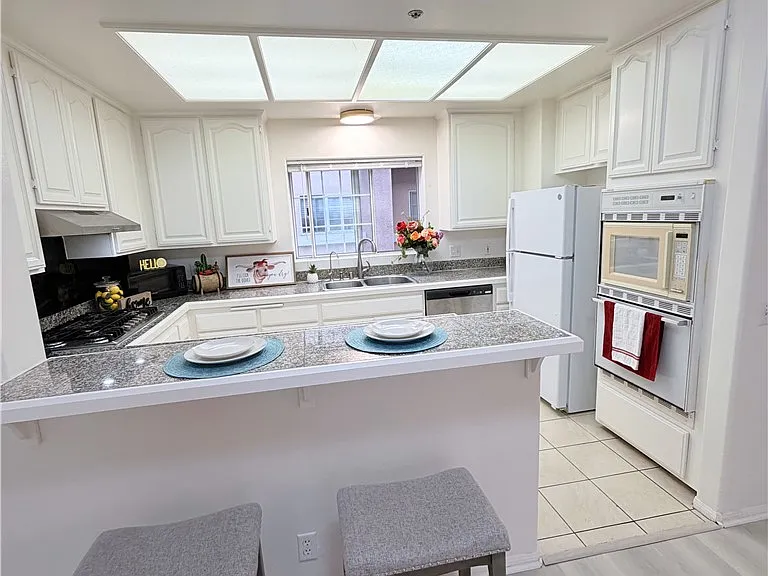 1141 Fairview Ave — Photo 11