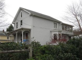 247 Riverside Dr, Northampton, MA 01062