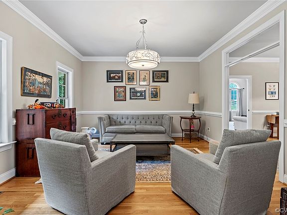 3rd image of 3001 Elioch Manor Dr