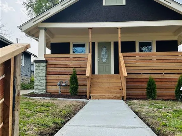 3120 Spruce Ave, Kansas City, MO 64128