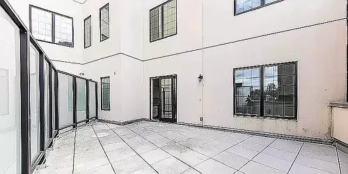 Rented by MADEHOME