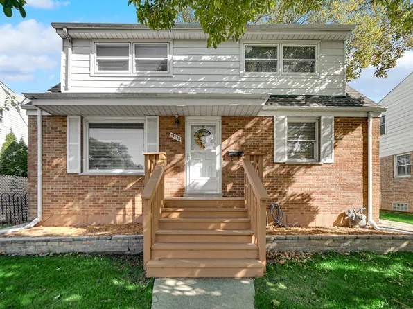 17735 Walter St, Lansing, IL 60438